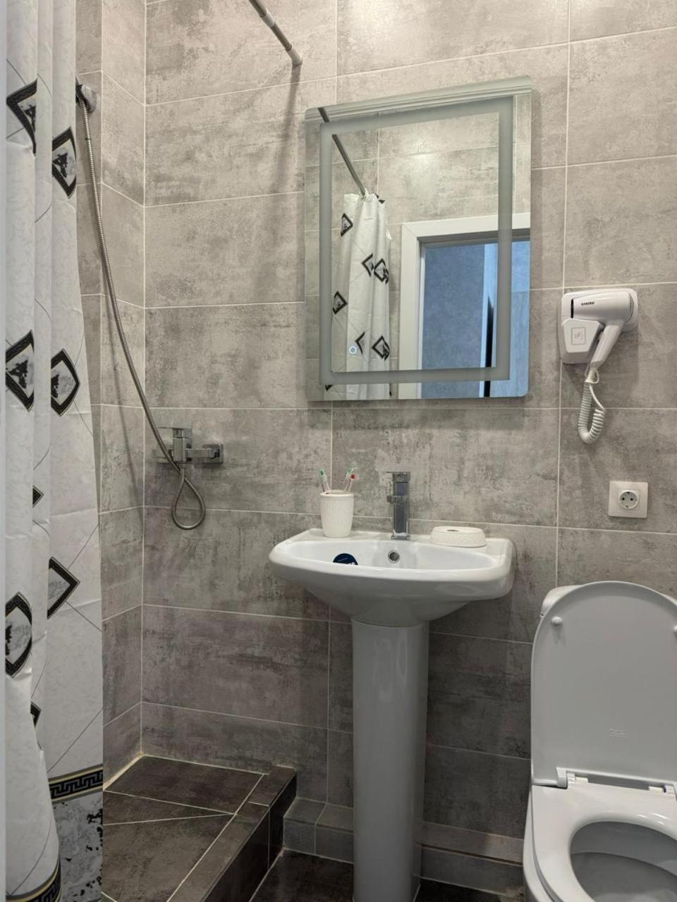 Rose Art Hotel Astana Zewnętrze zdjęcie
